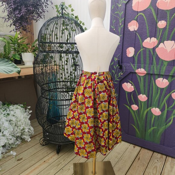 Tia Skirt / Vintage Handmade Yellow & Black Geometric Print Hi-Lo Red Skirt - Picture 9 of 12